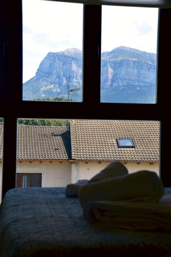 Guest House Ainsa Pirineos Екстериор снимка